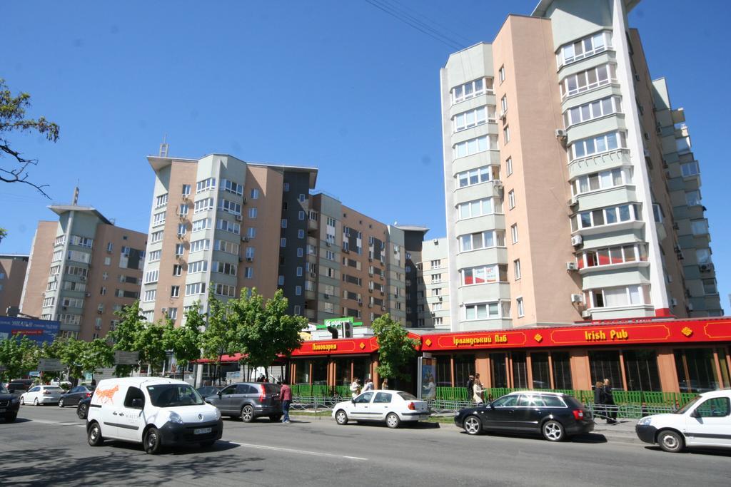 Inn Home Apartments - Livoberezhna Київ Екстер'єр фото