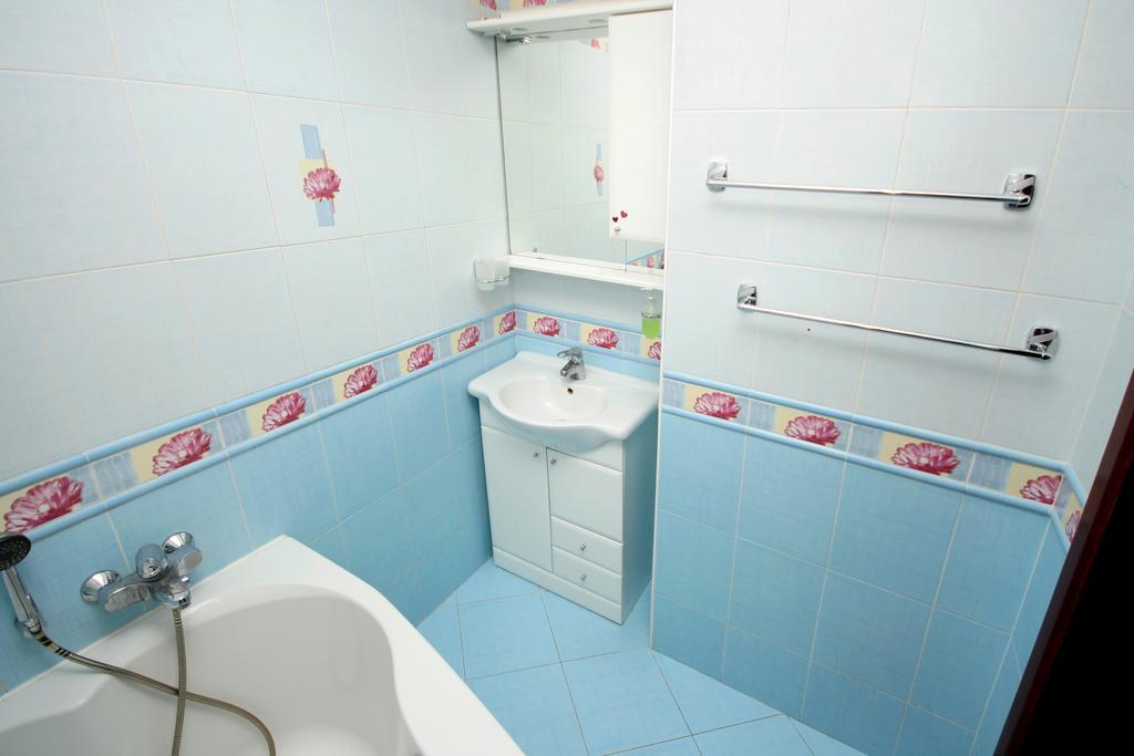Inn Home Apartments - Livoberezhna Київ Екстер'єр фото