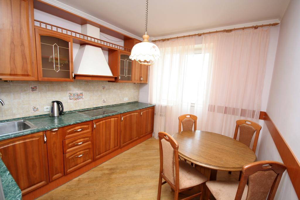 Inn Home Apartments - Livoberezhna Київ Екстер'єр фото